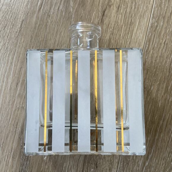 Nest Diffuser Empty Glass Bottle - Hearth - Picture 4 of 8